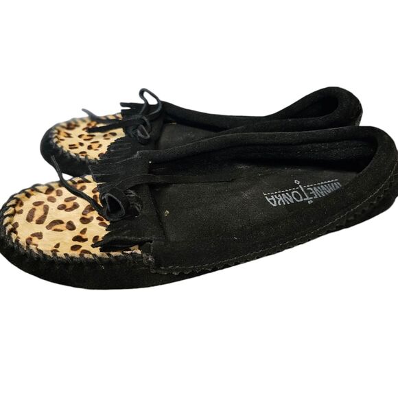 Minnetonka Leopard Kilty Moccasins Calf Hair Slip On 6.5 - Picture 2 of 5